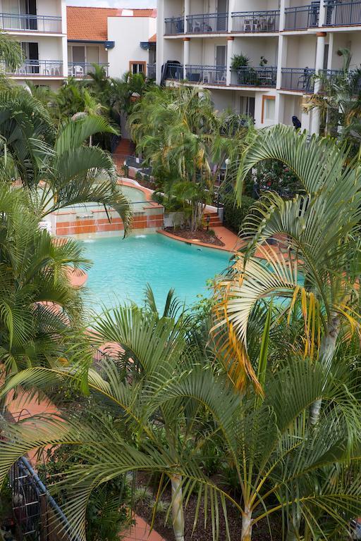 Blue Water Bay Villas Gold Coast Exterior photo