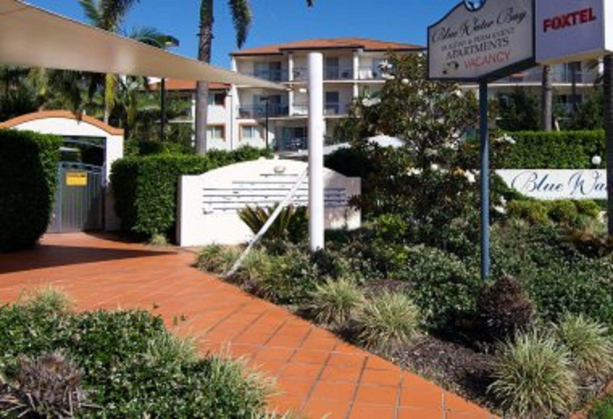 Blue Water Bay Villas Gold Coast Exterior photo